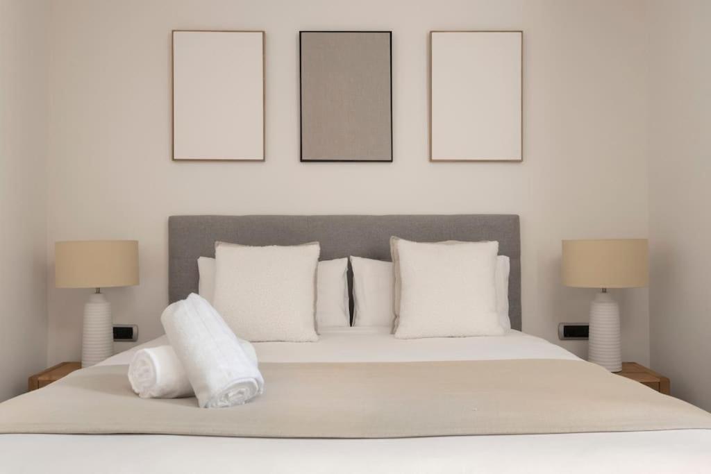 New Charming & Cozy Gem Central Location Barcelona