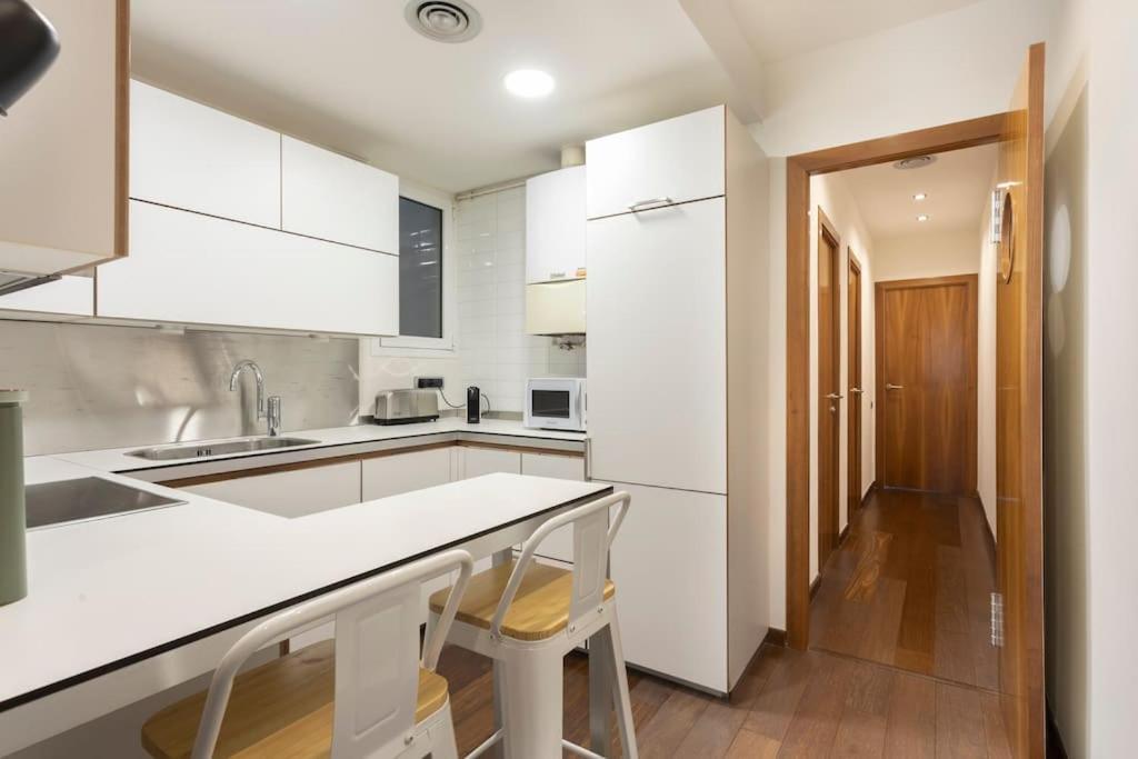 New Charming & Cozy Gem Central Location Barcelona