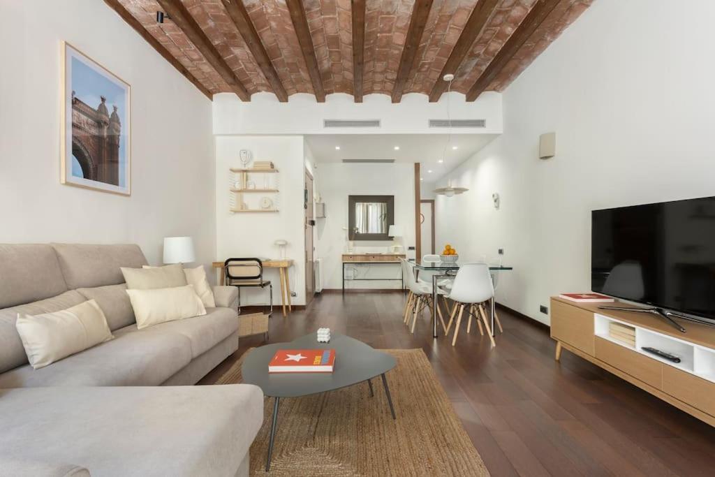 Apartment New Charming & Cozy Gem Central Location