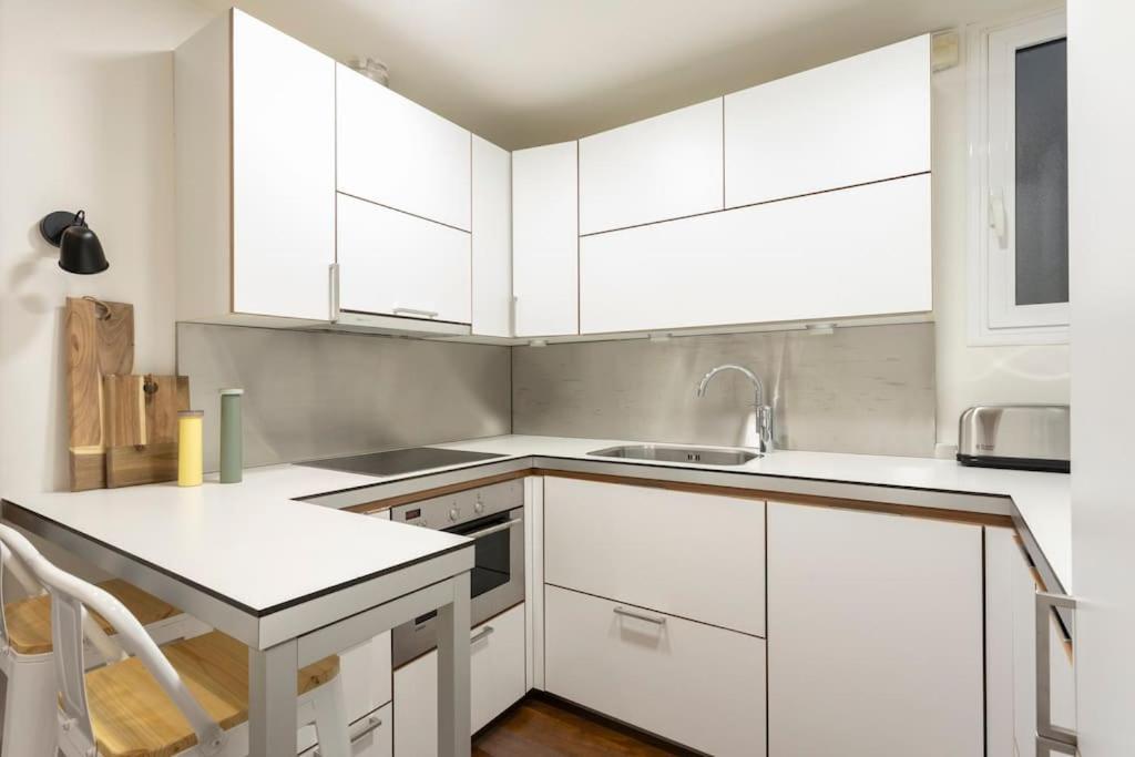 Apartment New Charming & Cozy Gem Central Location Barcelona