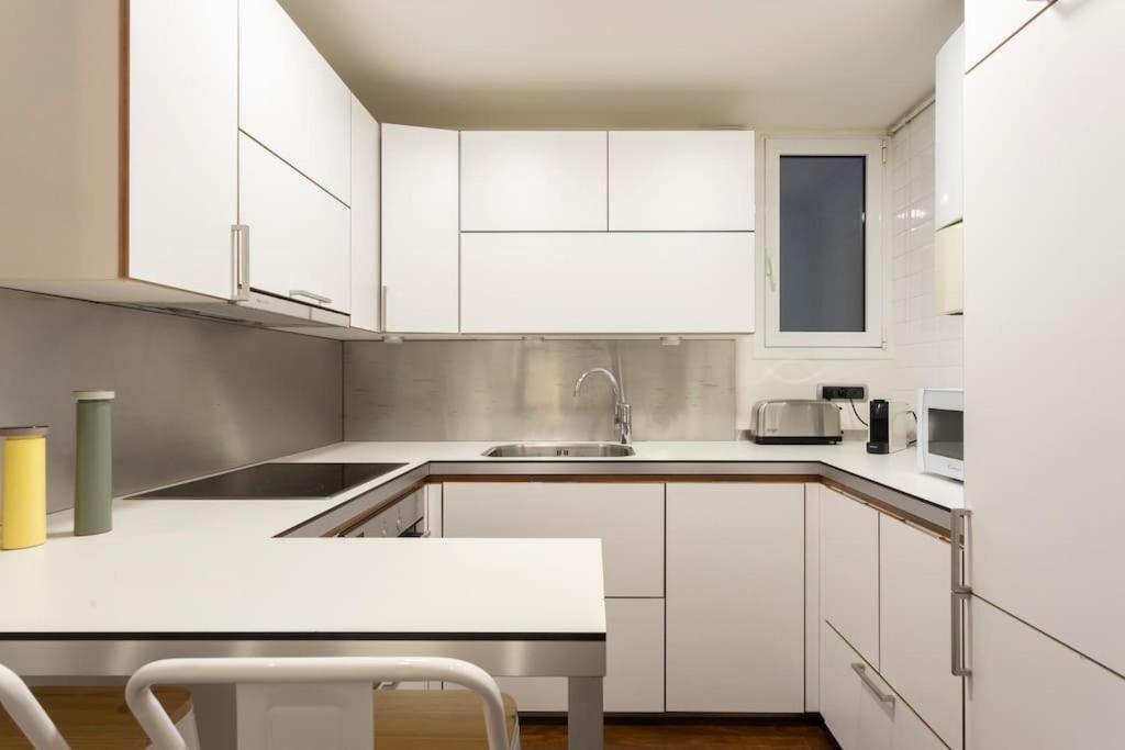 New Charming & Cozy Gem Central Location * Barcelona